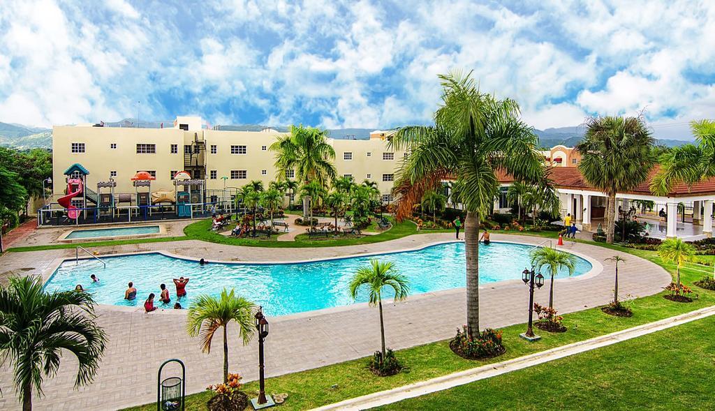Blanco Vacation Properties Apartment Santiago De Los Caballeros Exterior photo